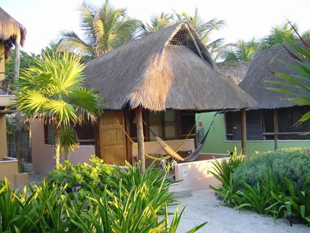 Bt Live Tulum Located At The Party Zone Hotel ภายนอก รูปภาพ
