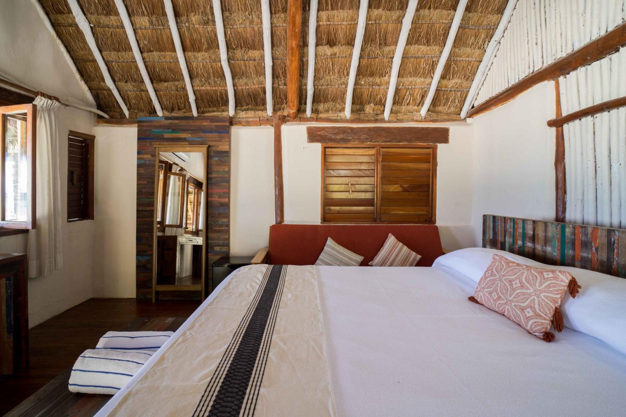 Bt Live Tulum Located At The Party Zone Hotel ภายนอก รูปภาพ