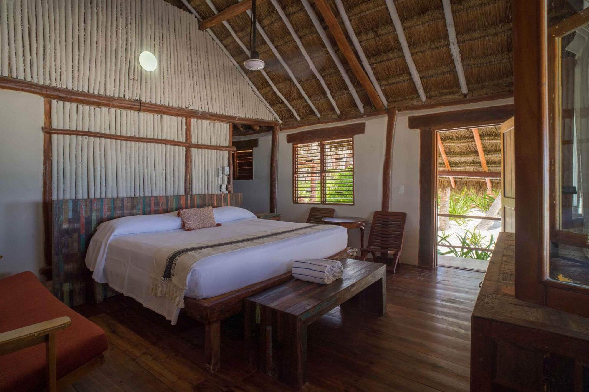 Bt Live Tulum Located At The Party Zone Hotel ภายนอก รูปภาพ