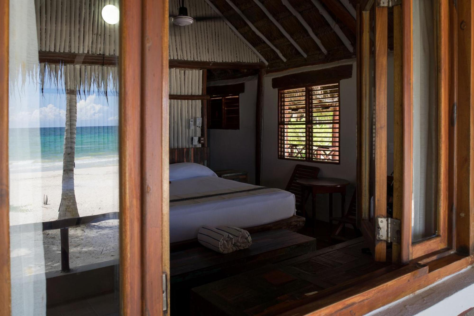 Bt Live Tulum Located At The Party Zone Hotel ภายนอก รูปภาพ