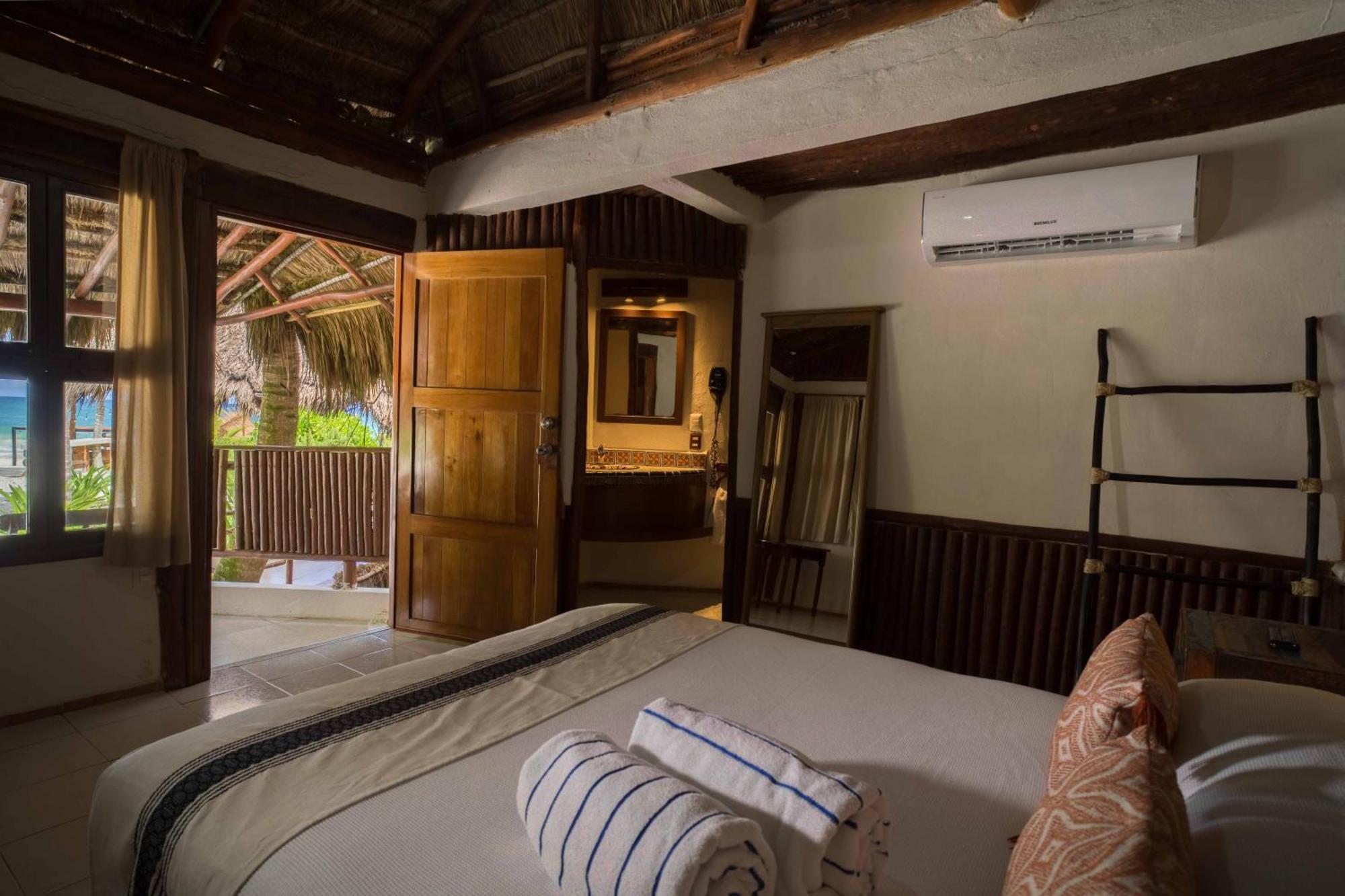 Bt Live Tulum Located At The Party Zone Hotel ภายนอก รูปภาพ