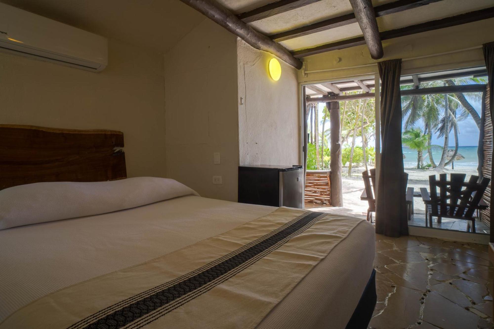 Bt Live Tulum Located At The Party Zone Hotel ภายนอก รูปภาพ