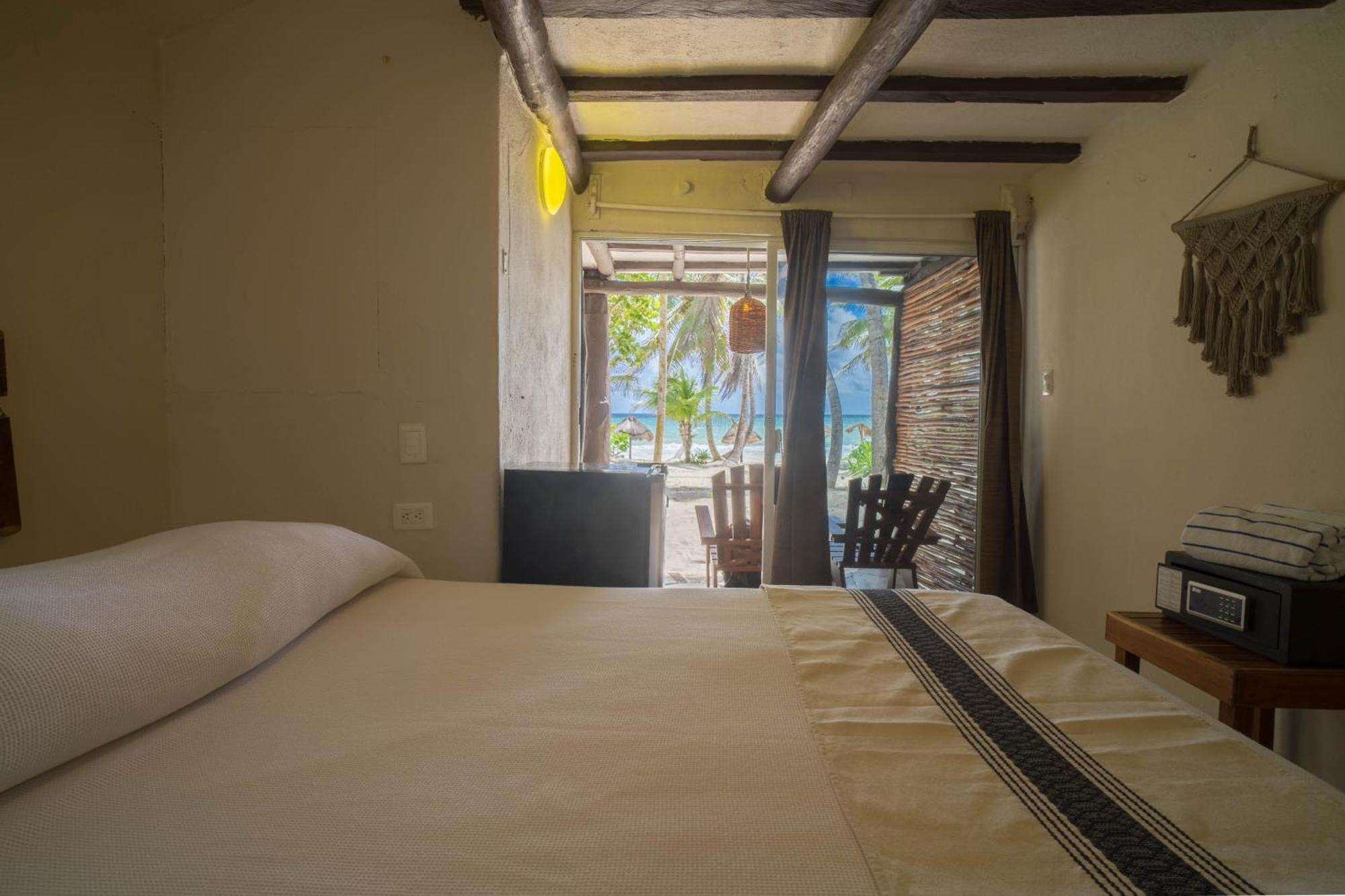 Bt Live Tulum Located At The Party Zone Hotel ภายนอก รูปภาพ