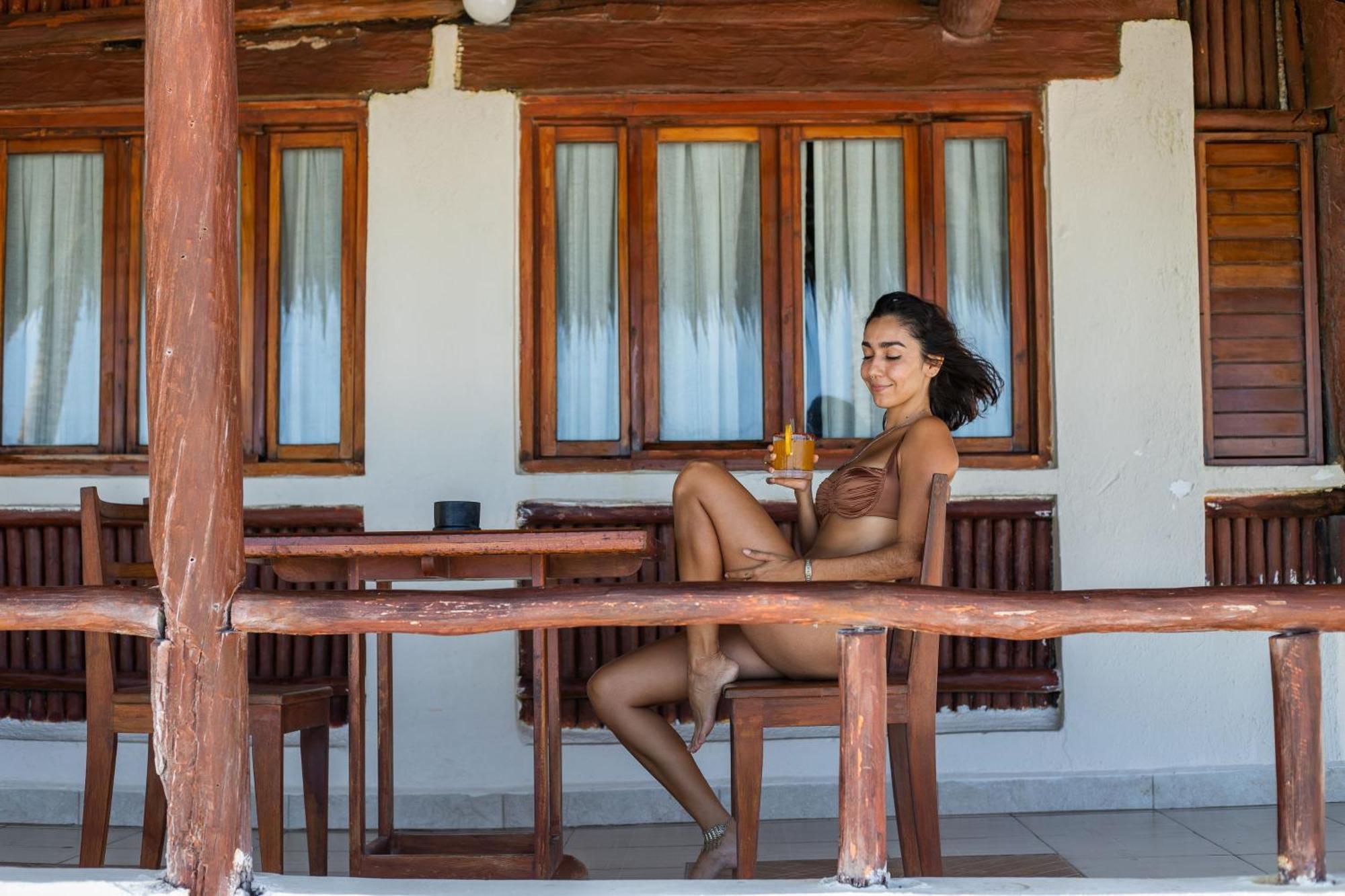 Bt Live Tulum Located At The Party Zone Hotel ภายนอก รูปภาพ