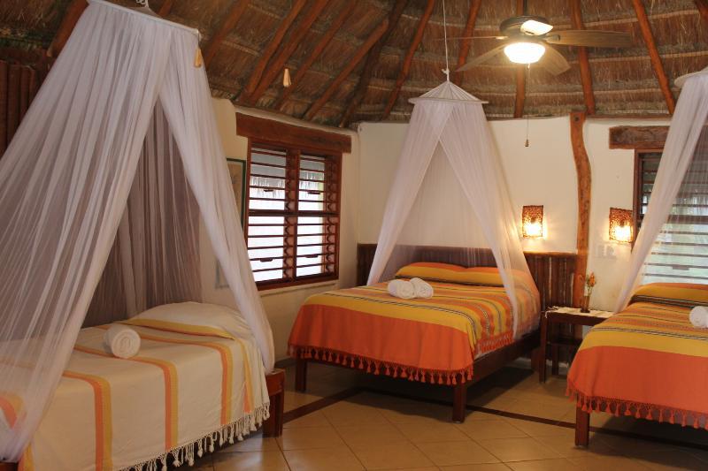 Bt Live Tulum Located At The Party Zone Hotel ภายนอก รูปภาพ